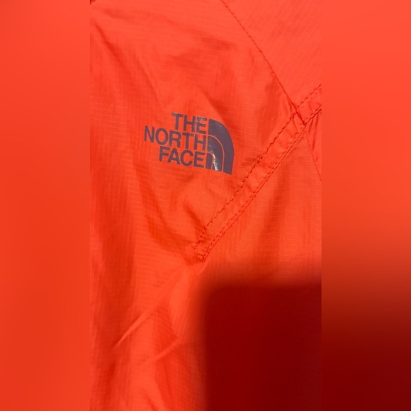 The Northface Windbreaker Jacket Size Small - Picture 3 of 8